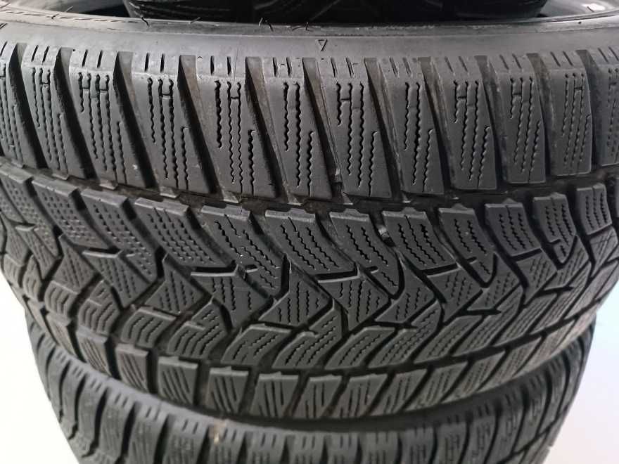 225/40/18 92V DUNLOP CP N10655 M+S