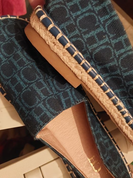 Carolina Herrera Size 40 Нови еспадрили деним