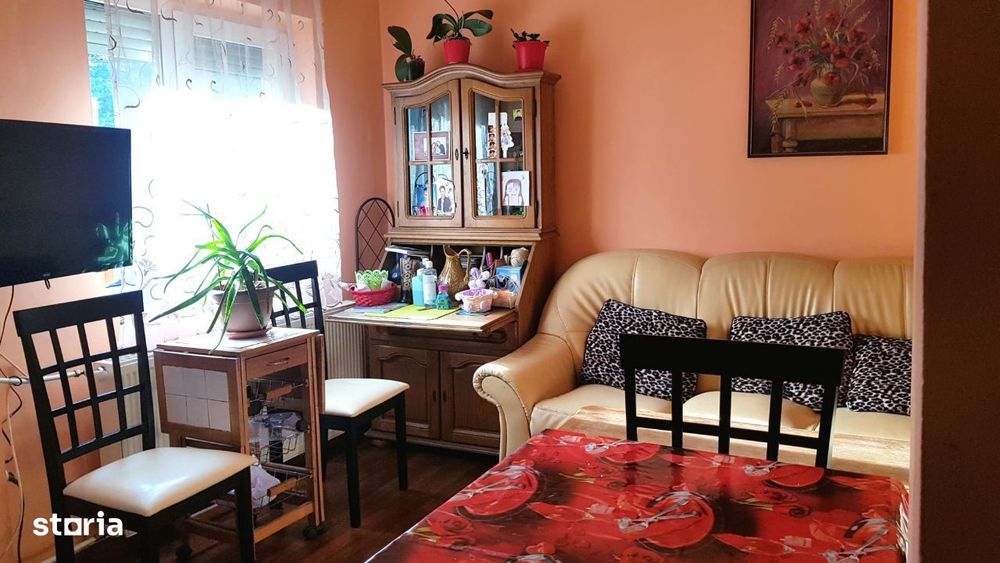Apartament 4 camere+garsoniera, parter, zona Sovata