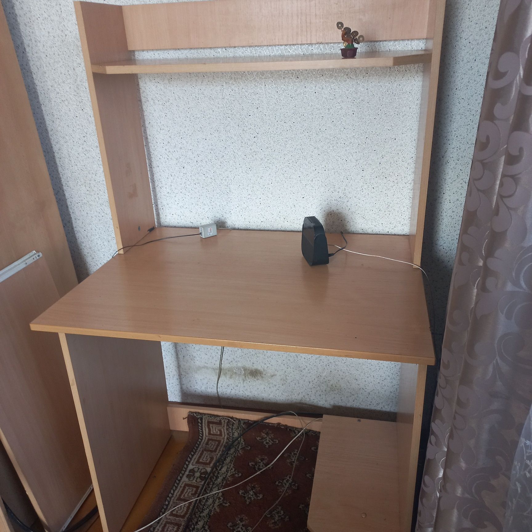 Стол компьютерный