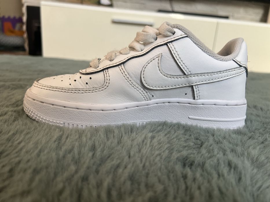 Vand Nike Air Force 1 nr 32