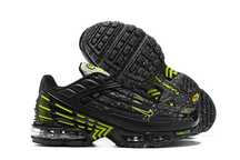 Оригинални мъжки маратонки Nike Air Max Plus 3 размери 43,44