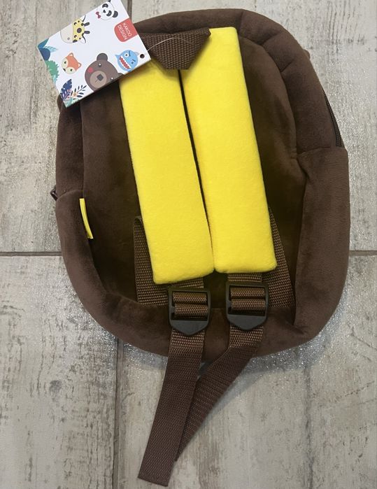 Раница жираф с бродирано име Йоан