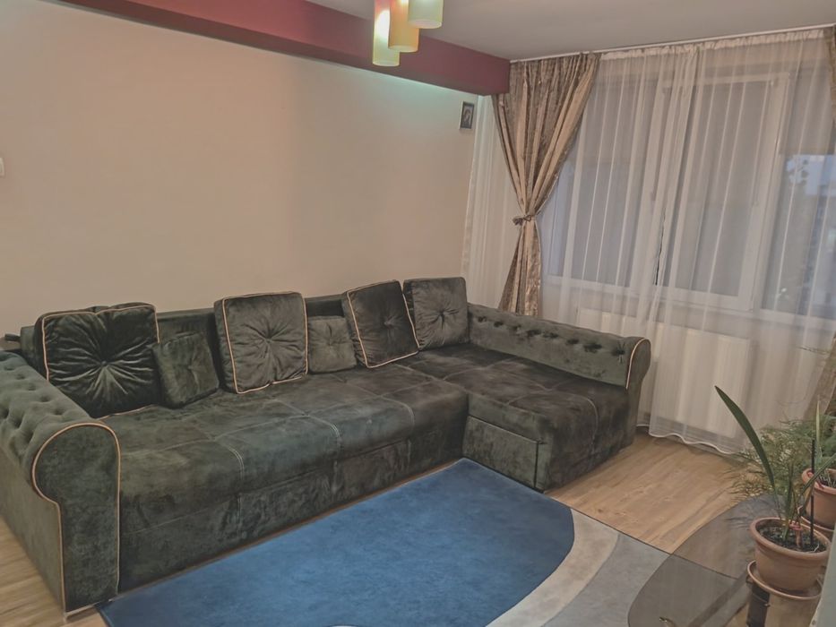 Inchiriez  apartament 2 camere micro 17