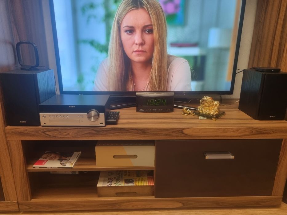 Продам музыкальный центр Sony