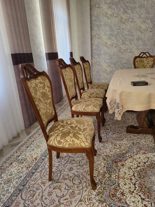 Продаются  стули