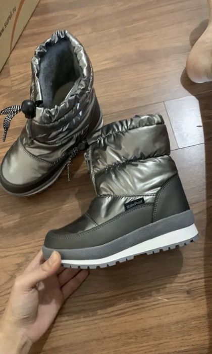 Детская зимняя обувь 29 размер дутики