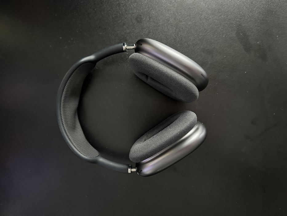 AirPods Max Midnight Black, stare foarte buna, cutie si accesorii