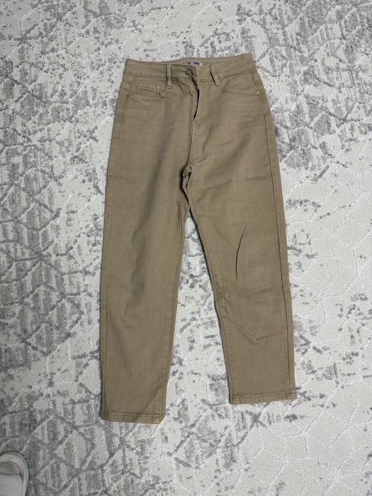 Продам женские джинсы