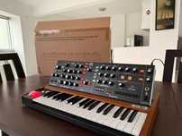 Behringer Poly d Синтезатор