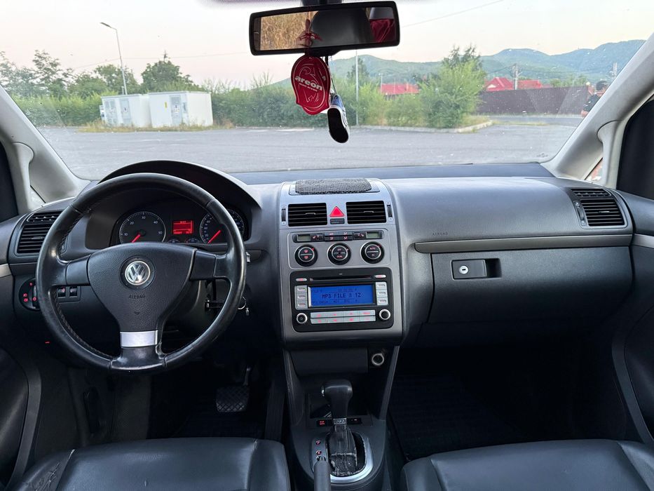 VW Touran Facelift 2008 - 1.9 TDI -Cutie Automata DSG
