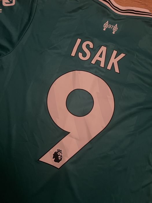 Tricou Isak liverpool