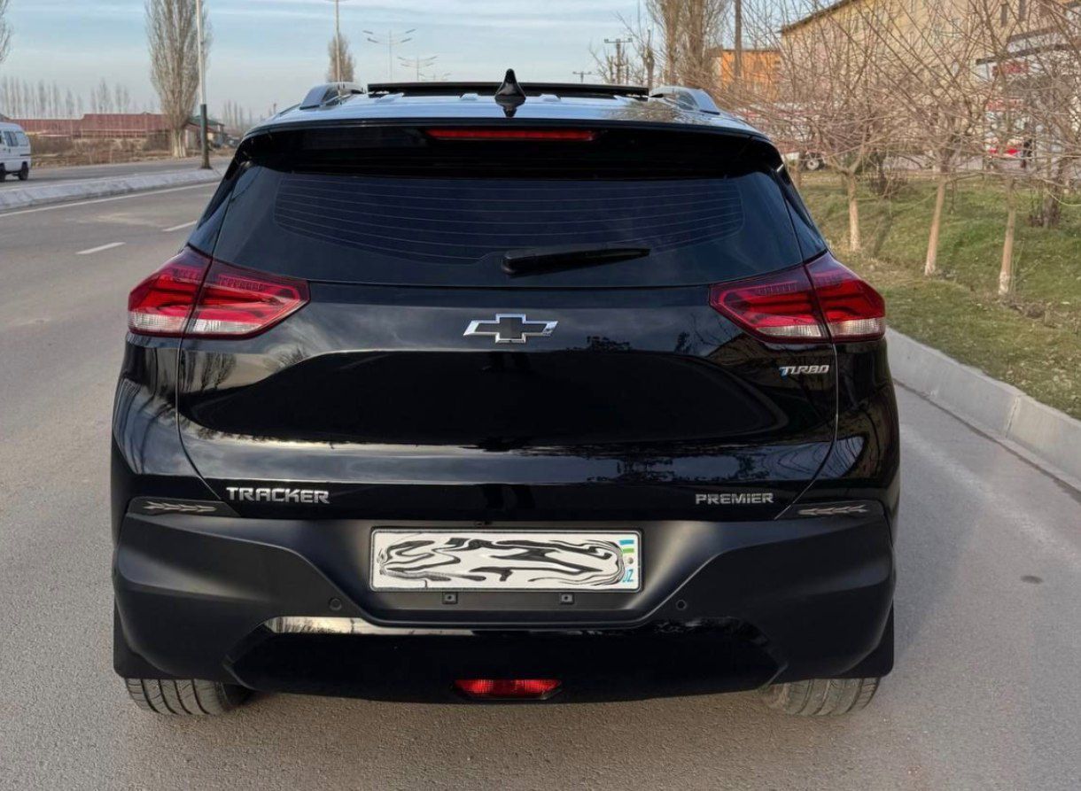 2023 tracker 2 premer