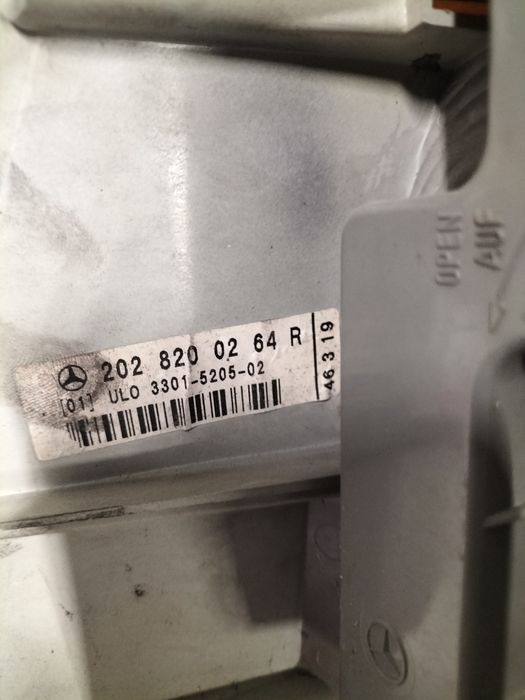 Десен стоп Mercedes C class w202 / Мерцедес Ц класа 1997г.