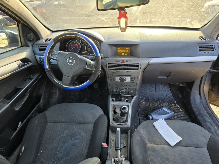 Piese Auto din Dezmembrari Opel Astra H 2006 1.7 diesel