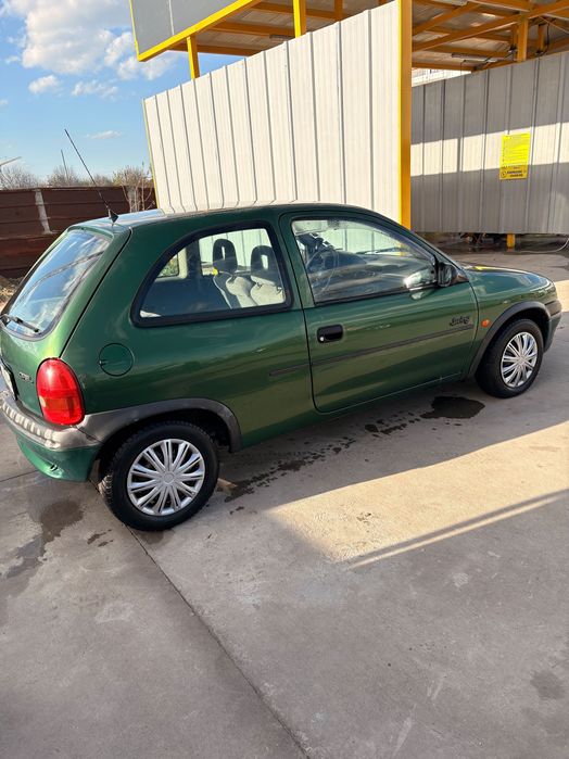 Опел Корса 1.4   90 коня