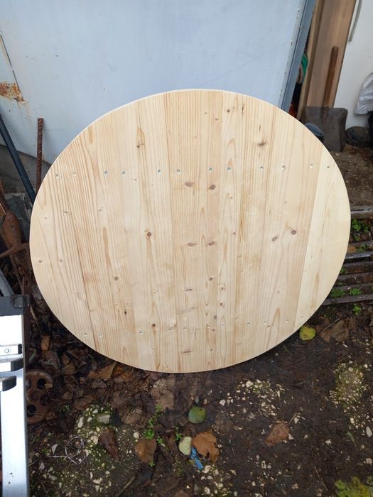 Продавам нова софра