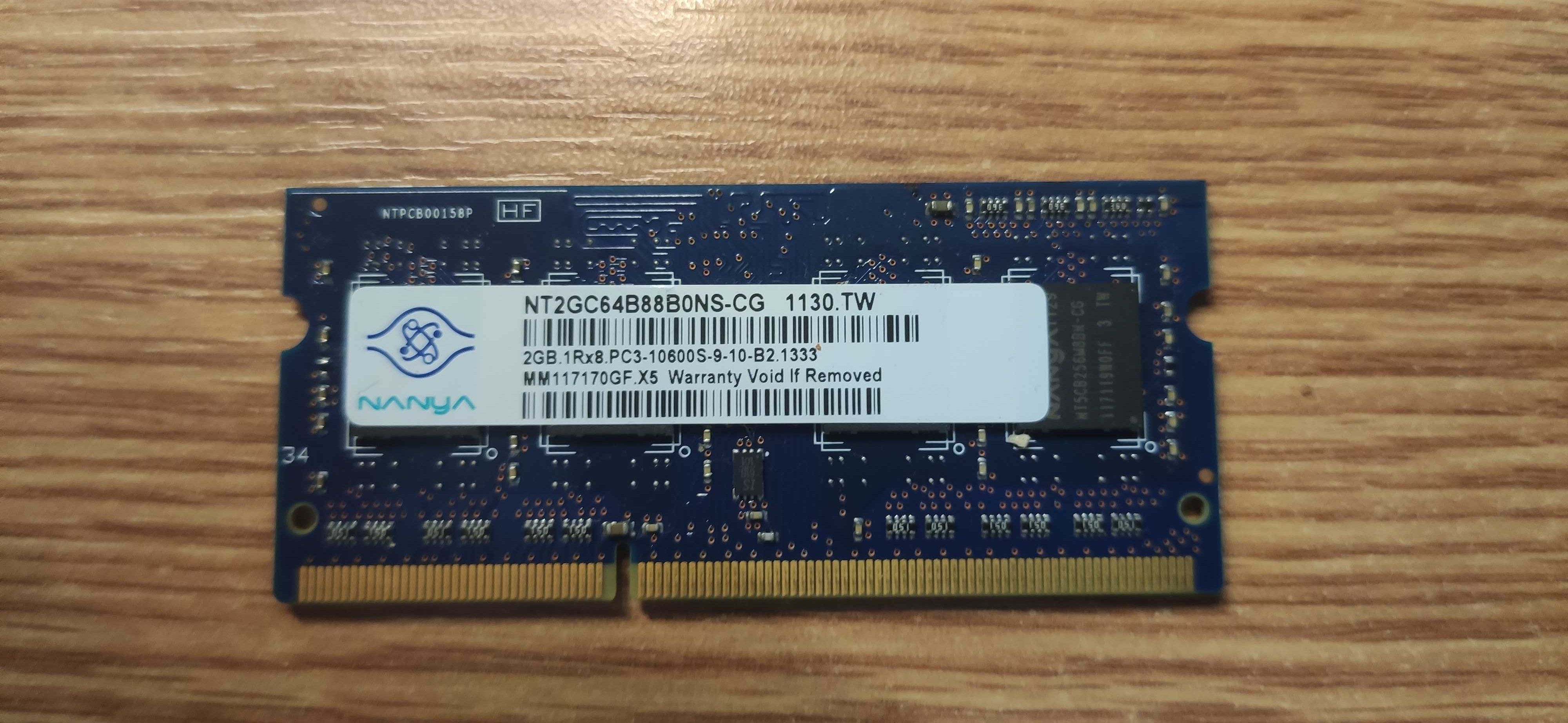 Memorie laptop 2GB DDR3 NANYA PC3-10600