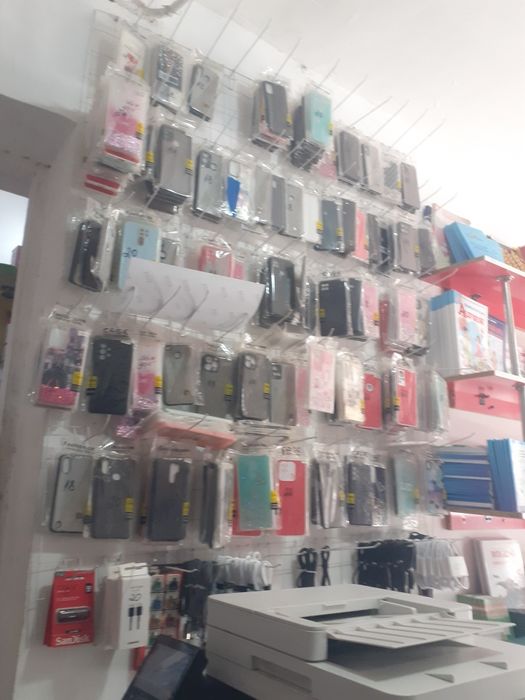 Telifon uchun chexollar sotiladi reshotkasi ilgichlar bilan