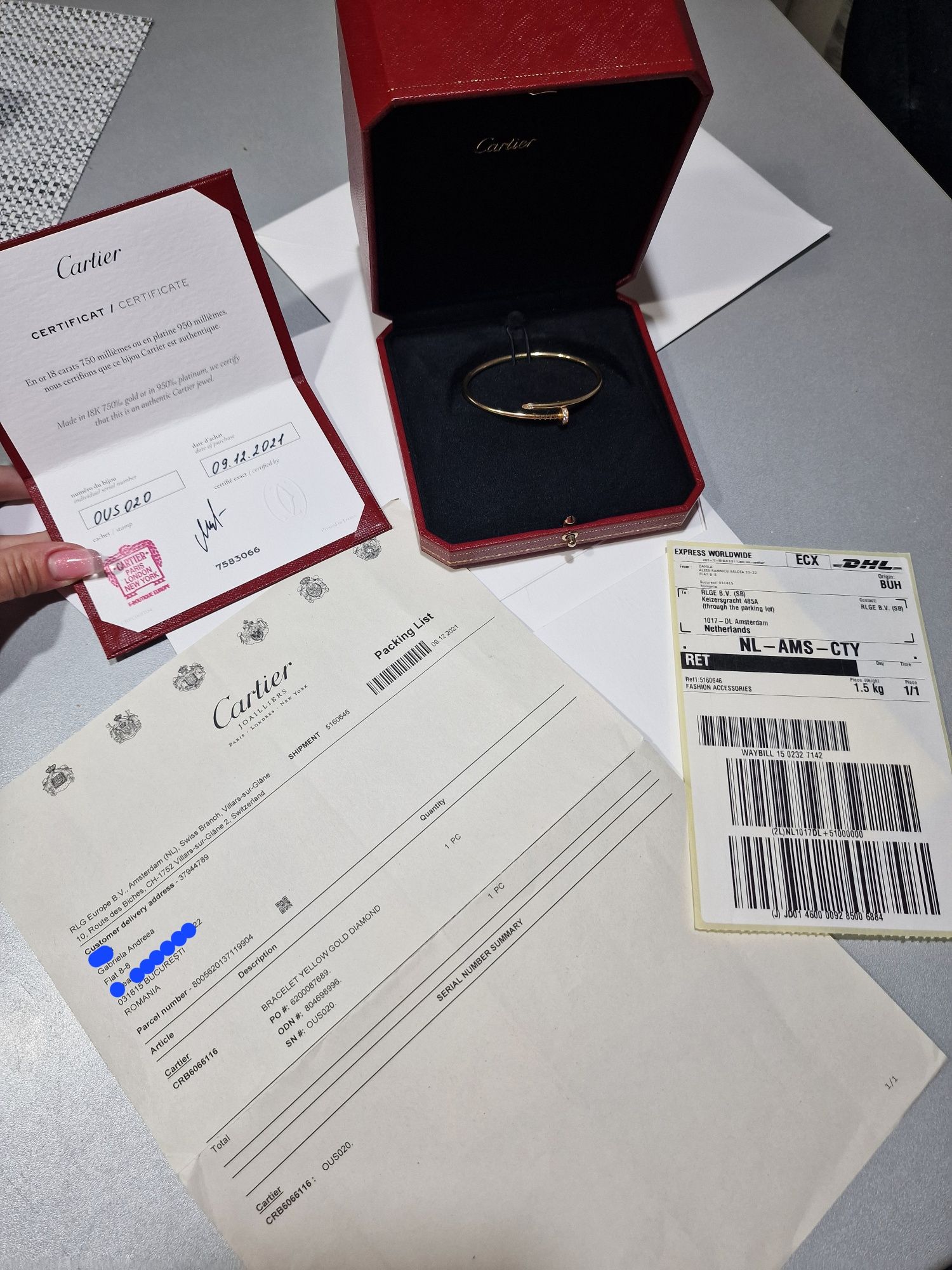 CARTIER Juste un Clou Bracelet Diamond
SMALL MODEL, DIAMONDS