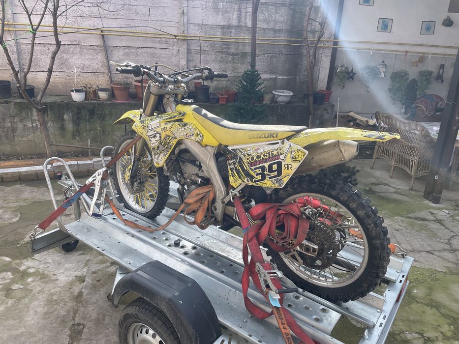 Dezmembrez / piese Suzuki RMZ450 carburatie
