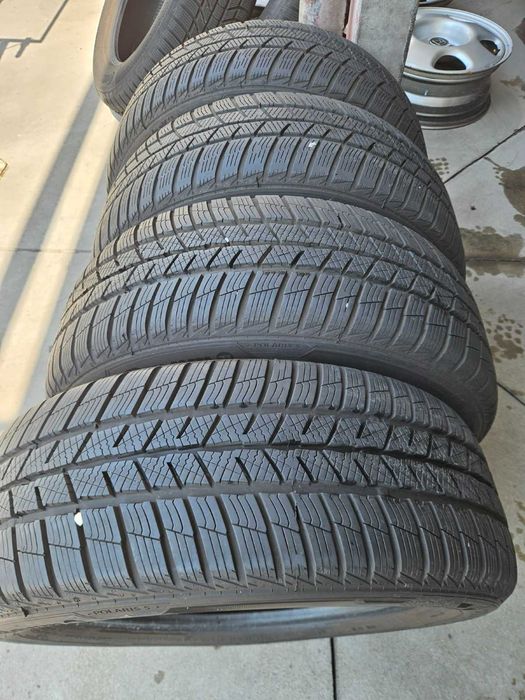 4бр. 205/55 R16 зимни BARUM 8мм Made in GERMANY