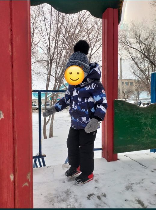 Продам зимнюю куртку с комбинезоном. Рост 92