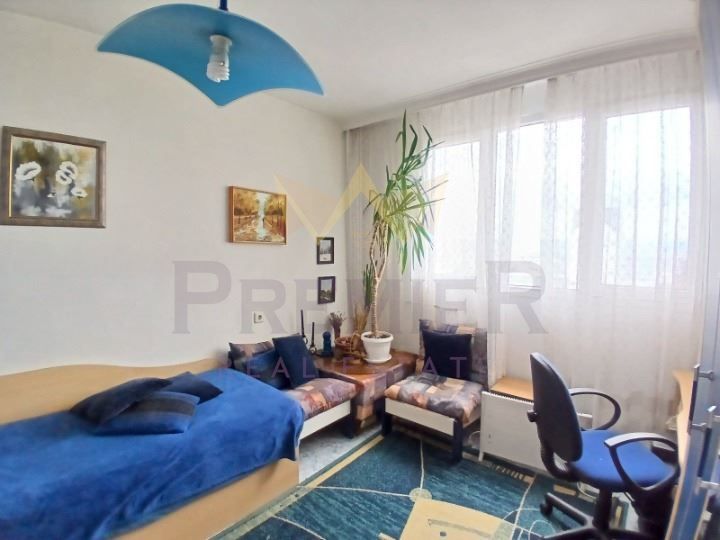 Продава се Двустаен апартамент в София, Люлин 3 - 85 кв.м за 1942 €/кв.м - Снимка #3