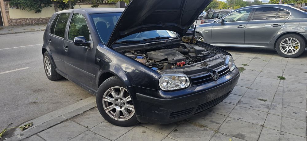 Golf 4 1.6 SR на части