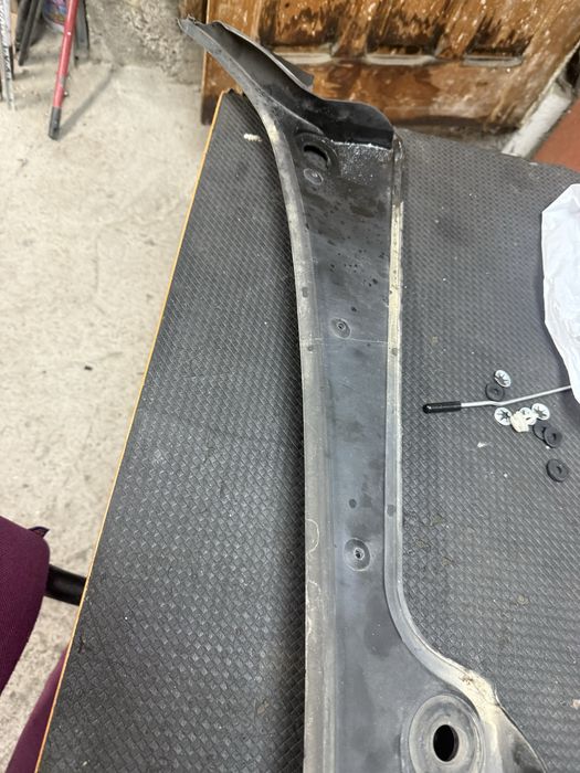 Кора под чистачки БМВ Е60 Е61