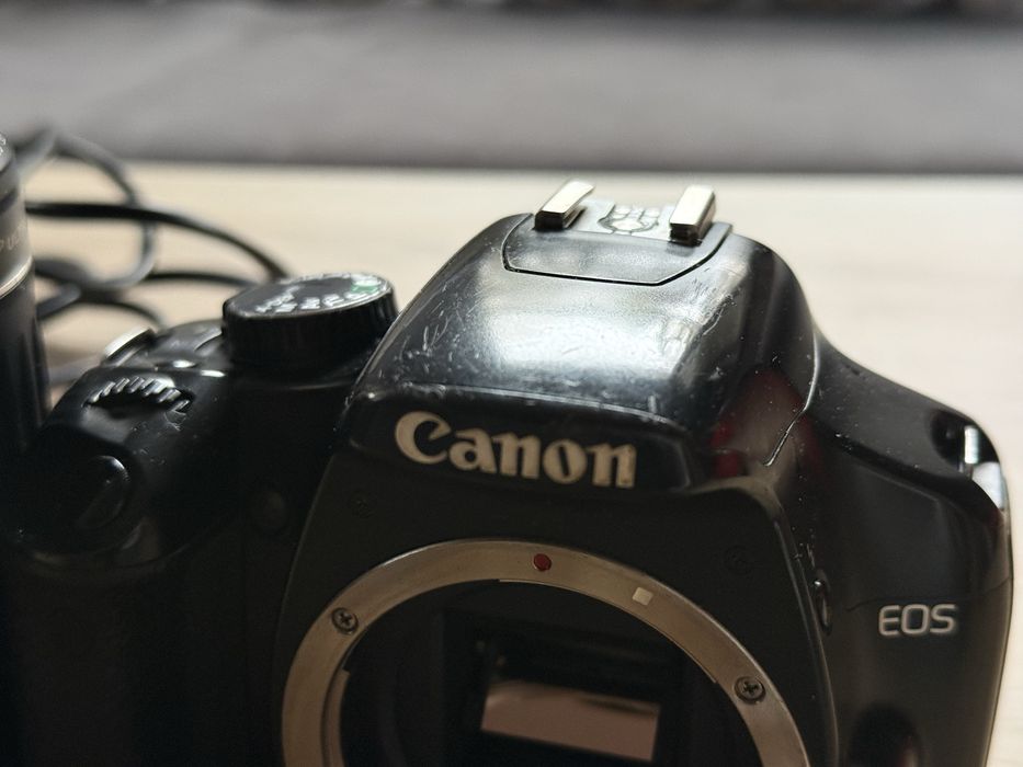 Canon EOS 450D (тяло)