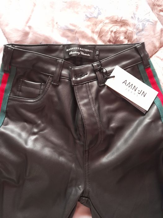 Нов кожен панталон,размер 27