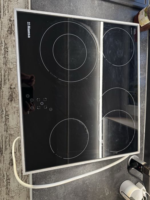 Plita electrica Hansa.