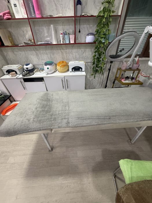 Кушетка сотилади