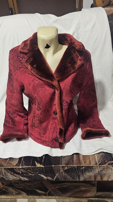 Geaca rosie de blană imblanită Xl 42