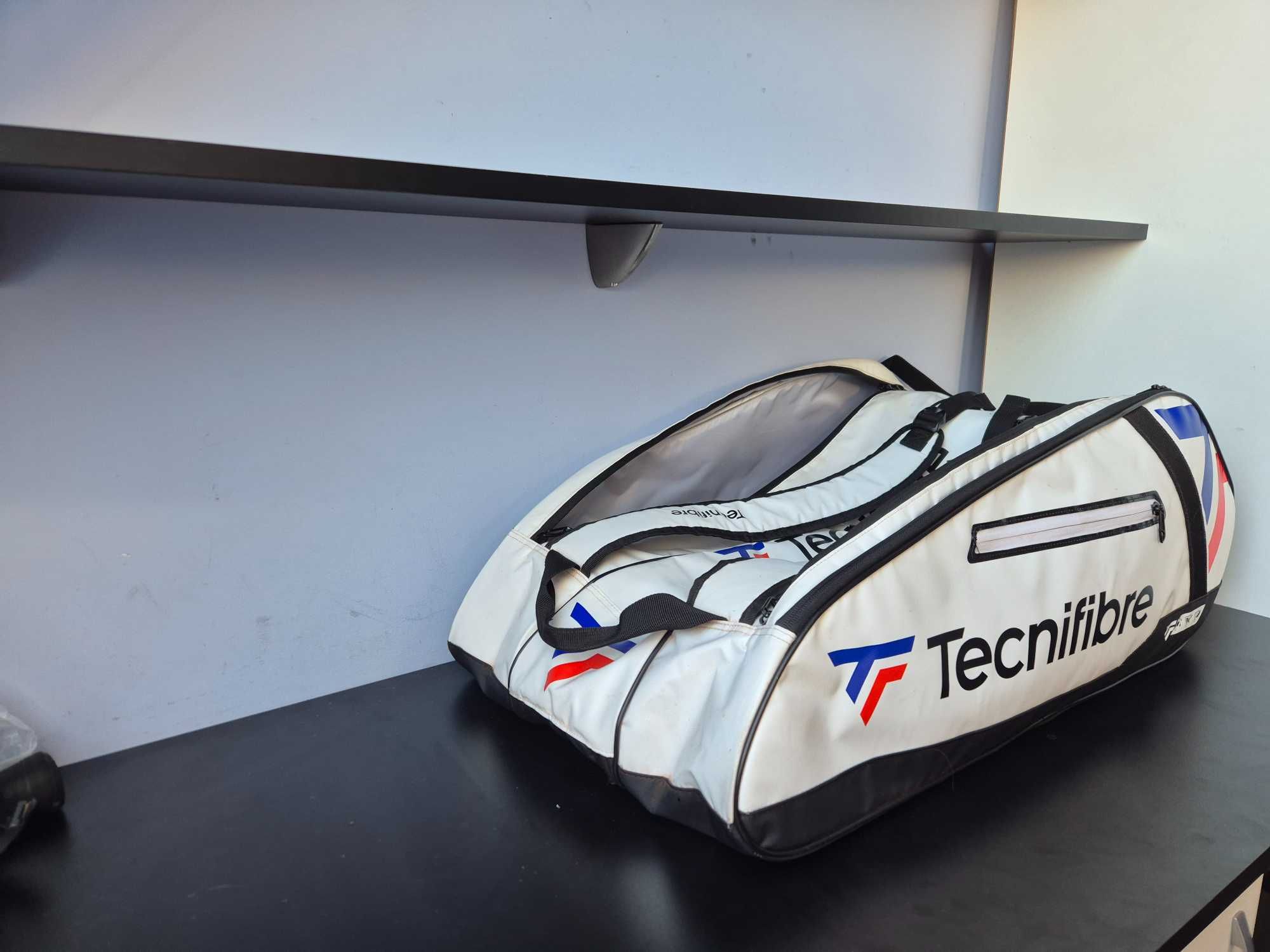 Tecnifibre 15 racket bag.