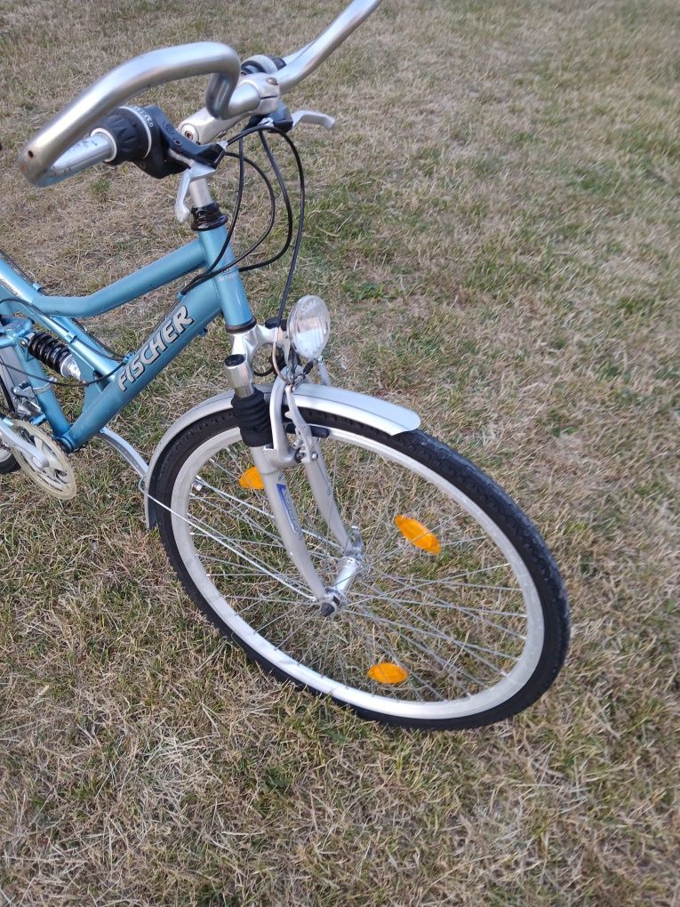 Bicicleta Fischer cu suspensii, roti de 28