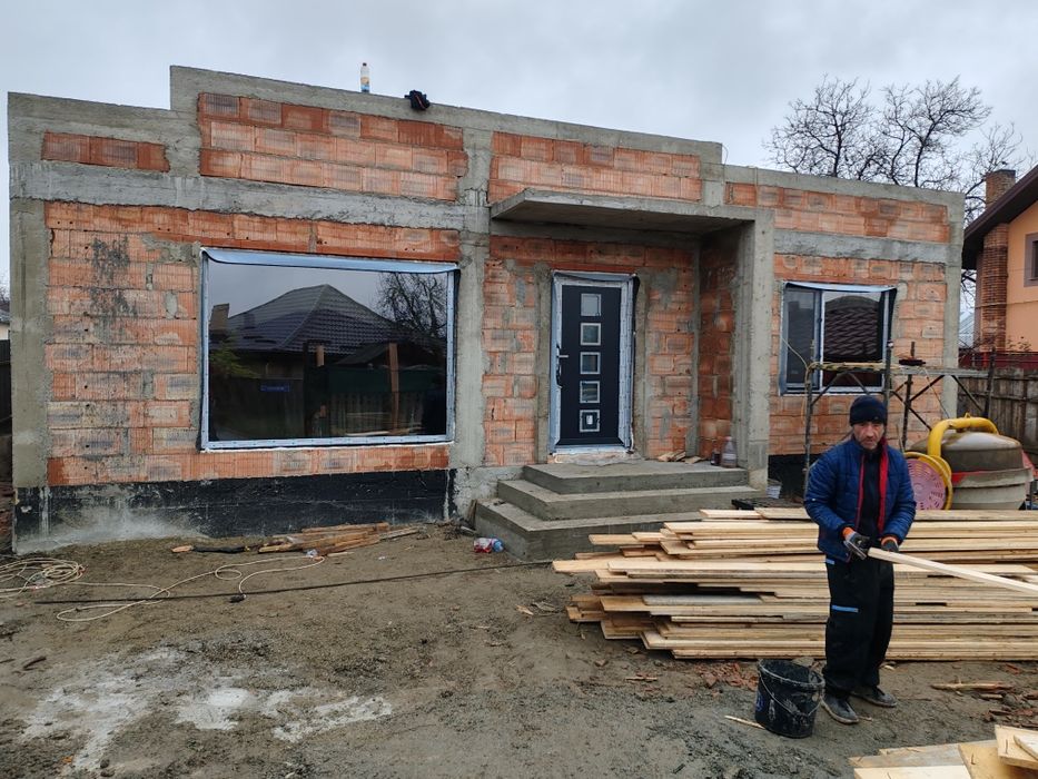 Casa de vânzare în Dancu