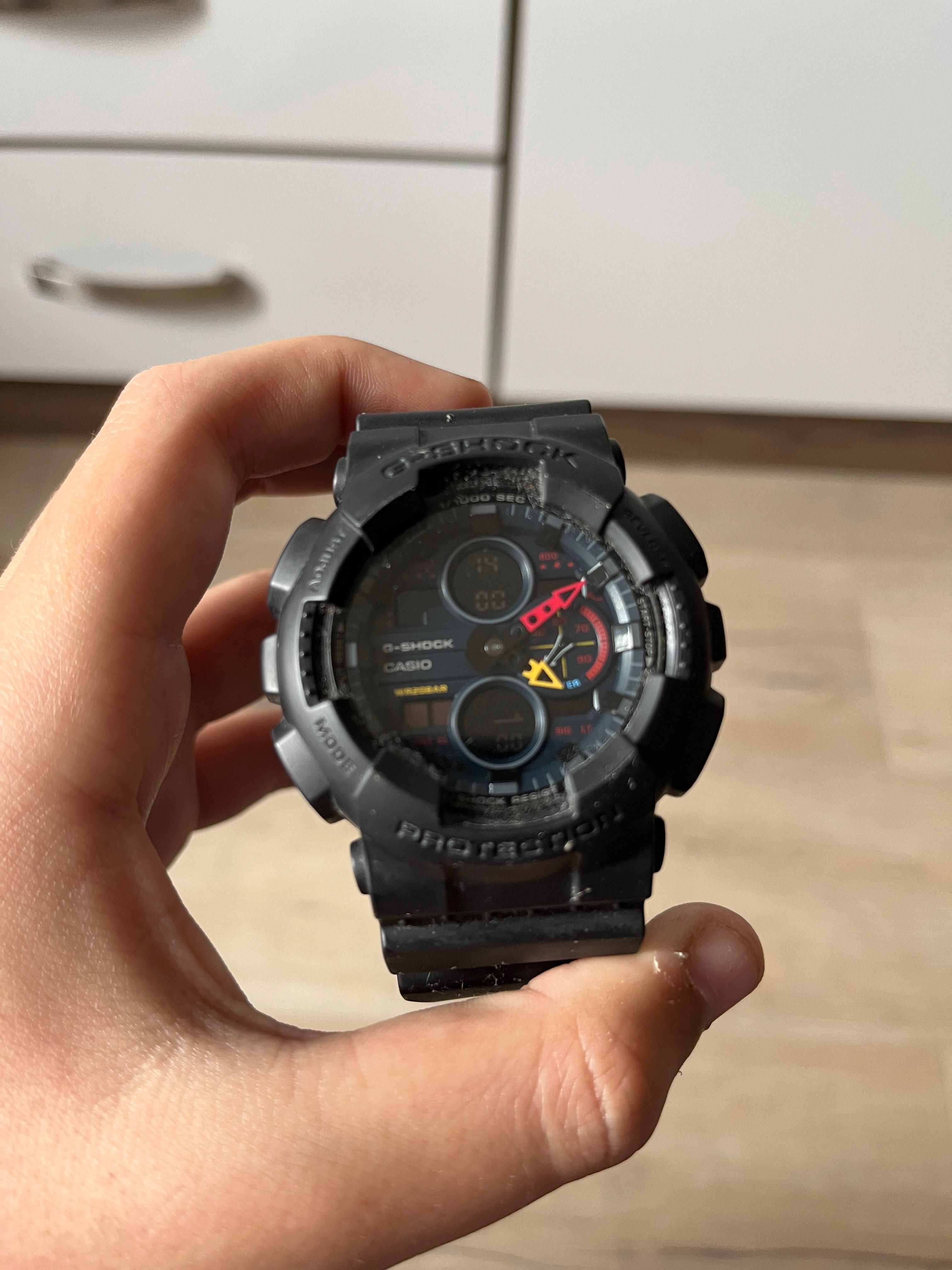 Часовник G shock  Ga140