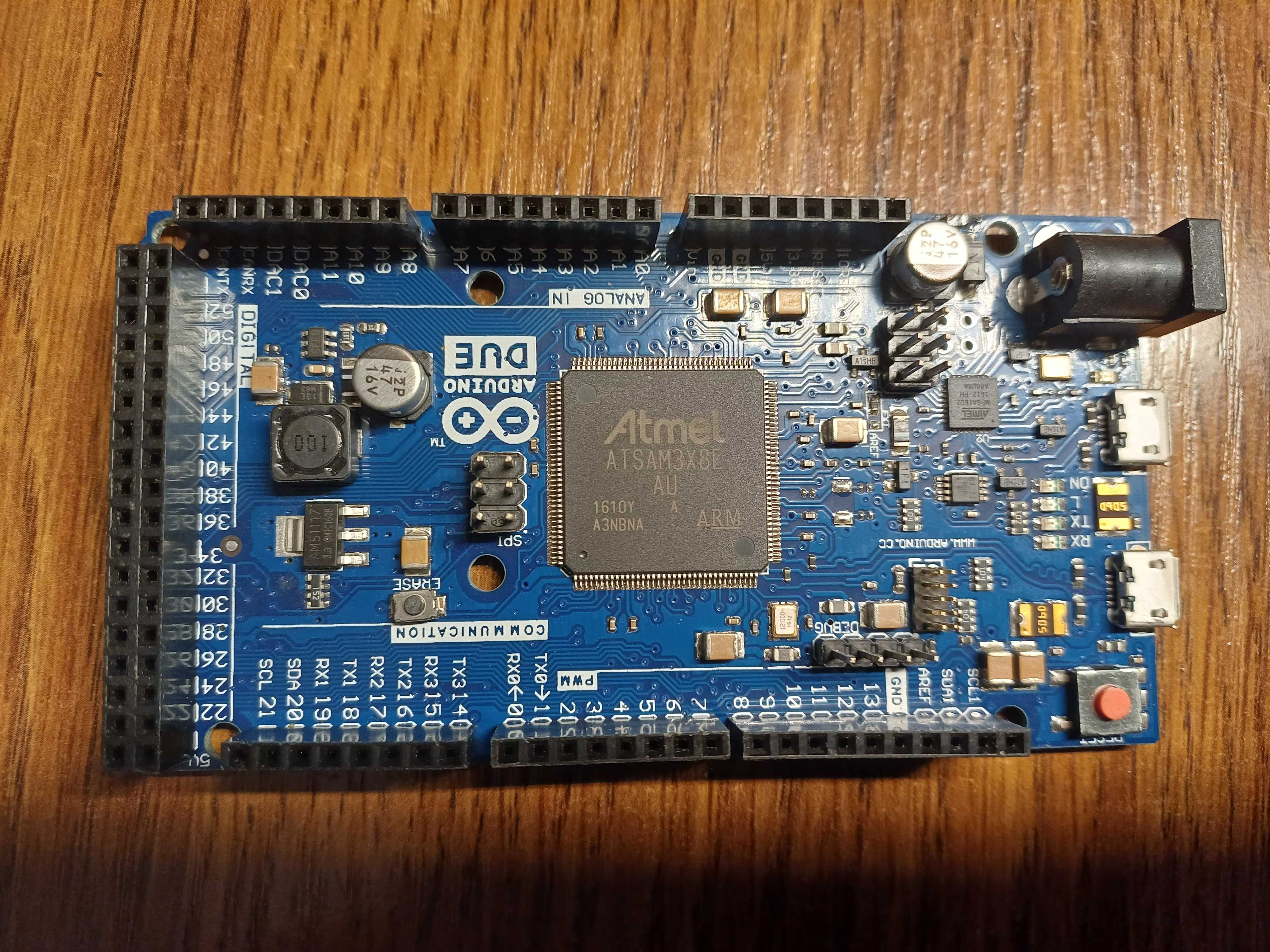 Arduino Due новая в упаковке 15000тенге. Оригинал - Италия.