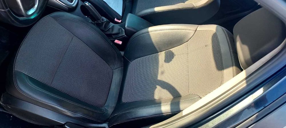 Opel Astra J 2012 1.6 benzina automat - sunt al doilea proprietar