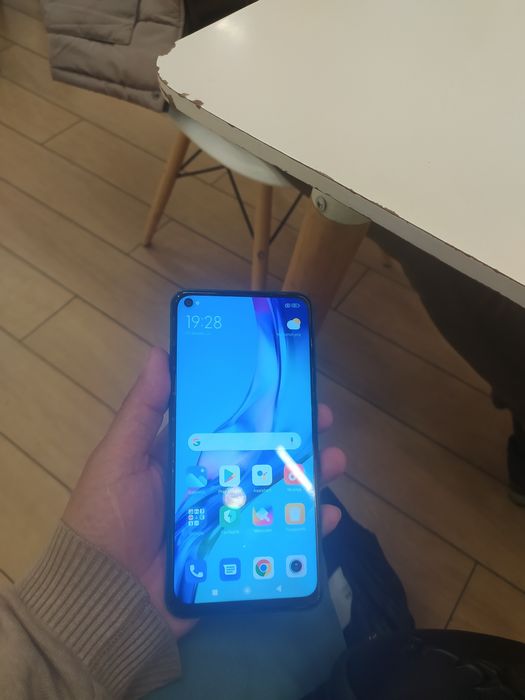 Редми ноте 9 /4/128/ тали сотилади.