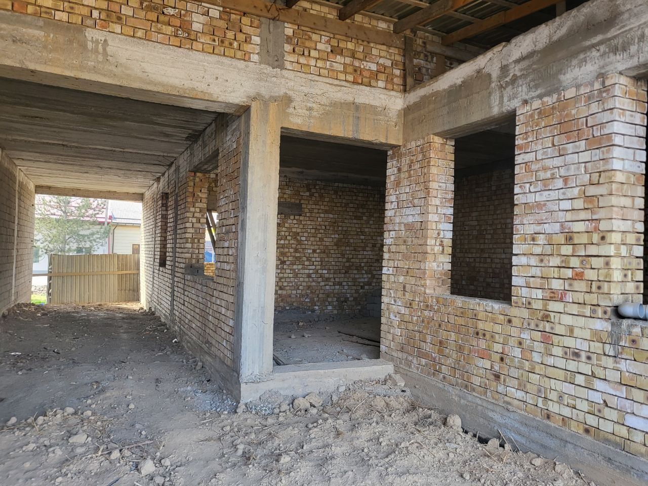 Продается Евро дом (каробка )
Кибрайский район,
Дурмень, Хайдрабад 
4-