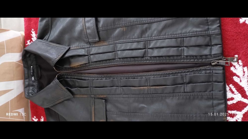 Geacă din imitație de piele ZARA