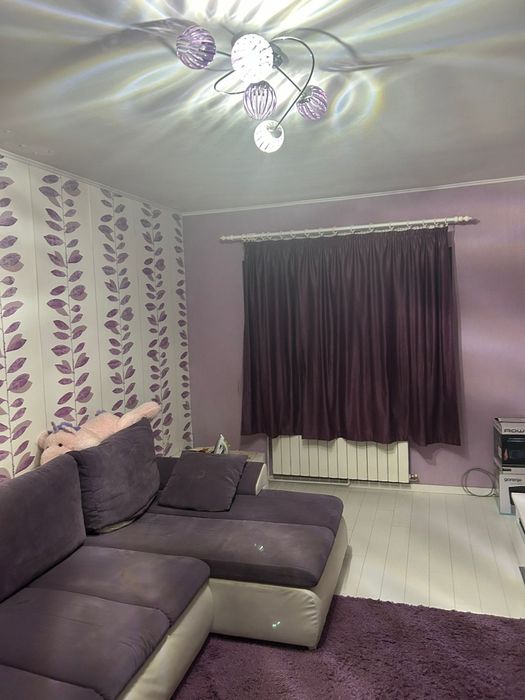 Închiriez apartament