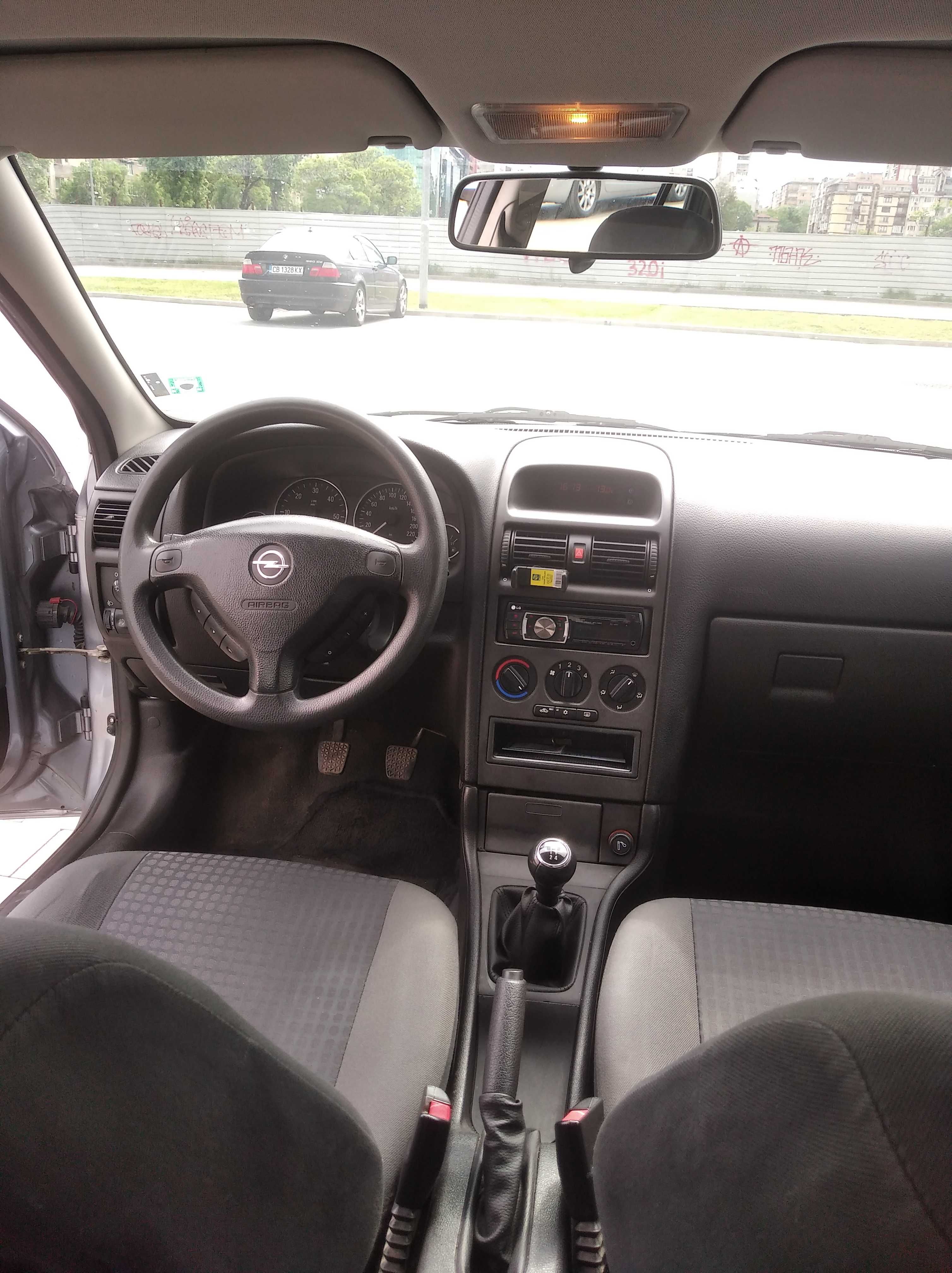 Купе без двигател Opel Astra 2004 комби CDTI 82 k.c.