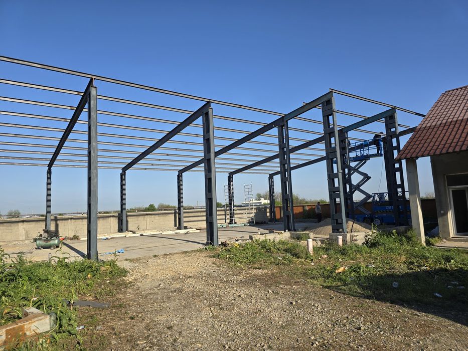 Vand profile metalice pentru hale metalice