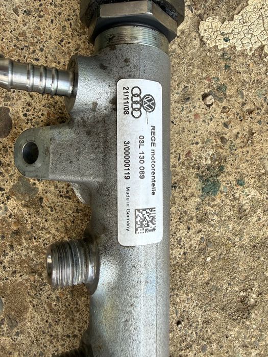 Горивна рейка за VW Tiguan с датчик и регулатор на налягане