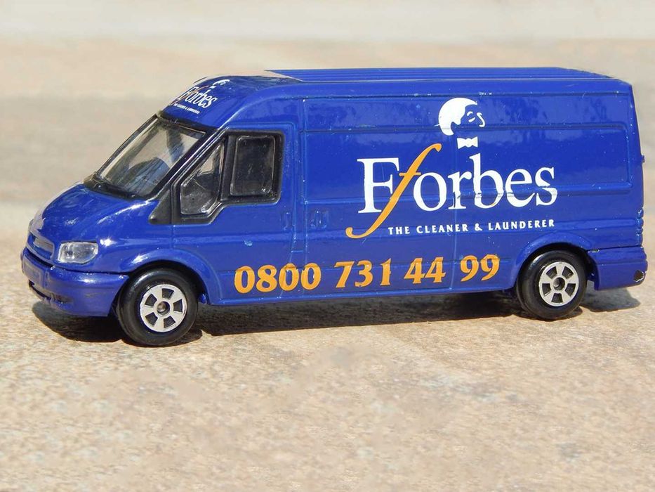 Jucarie Ford Transit III prefacelift Forbes 2000 Corgi sc 1:64 uzat