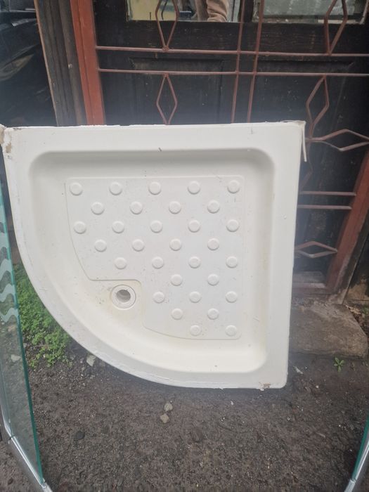 Душкабина с две врати и корито /части или цяла